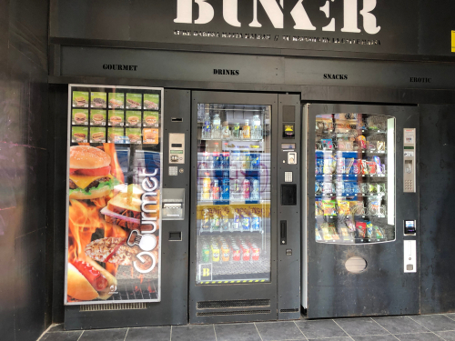 Anchorage,,alaska,,united,states,,june,,02,2019:,vending,machines,at,the