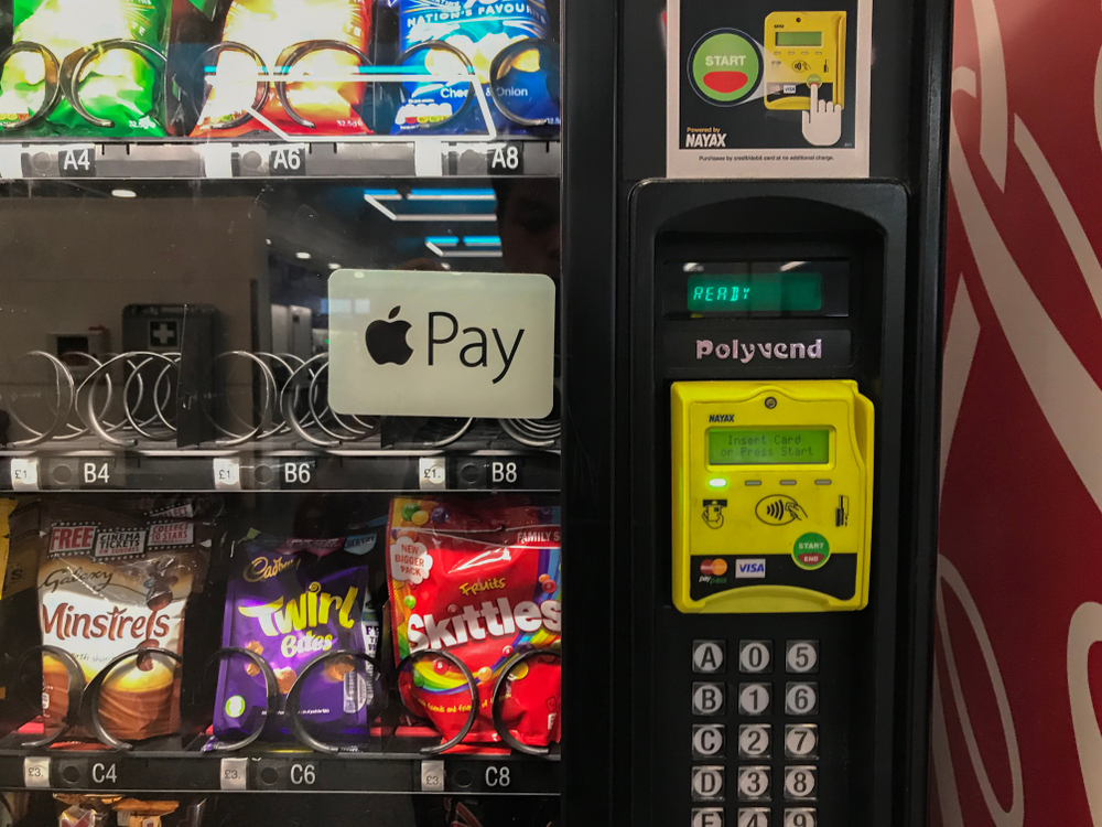 London,,uk, ,circa,september,,2018:,apple,pay,sign,at